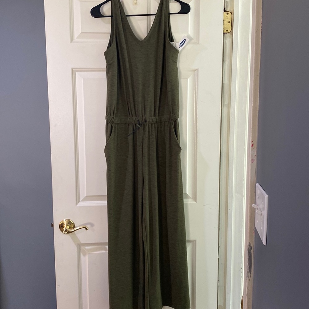 Athleisure jump suit , never worn